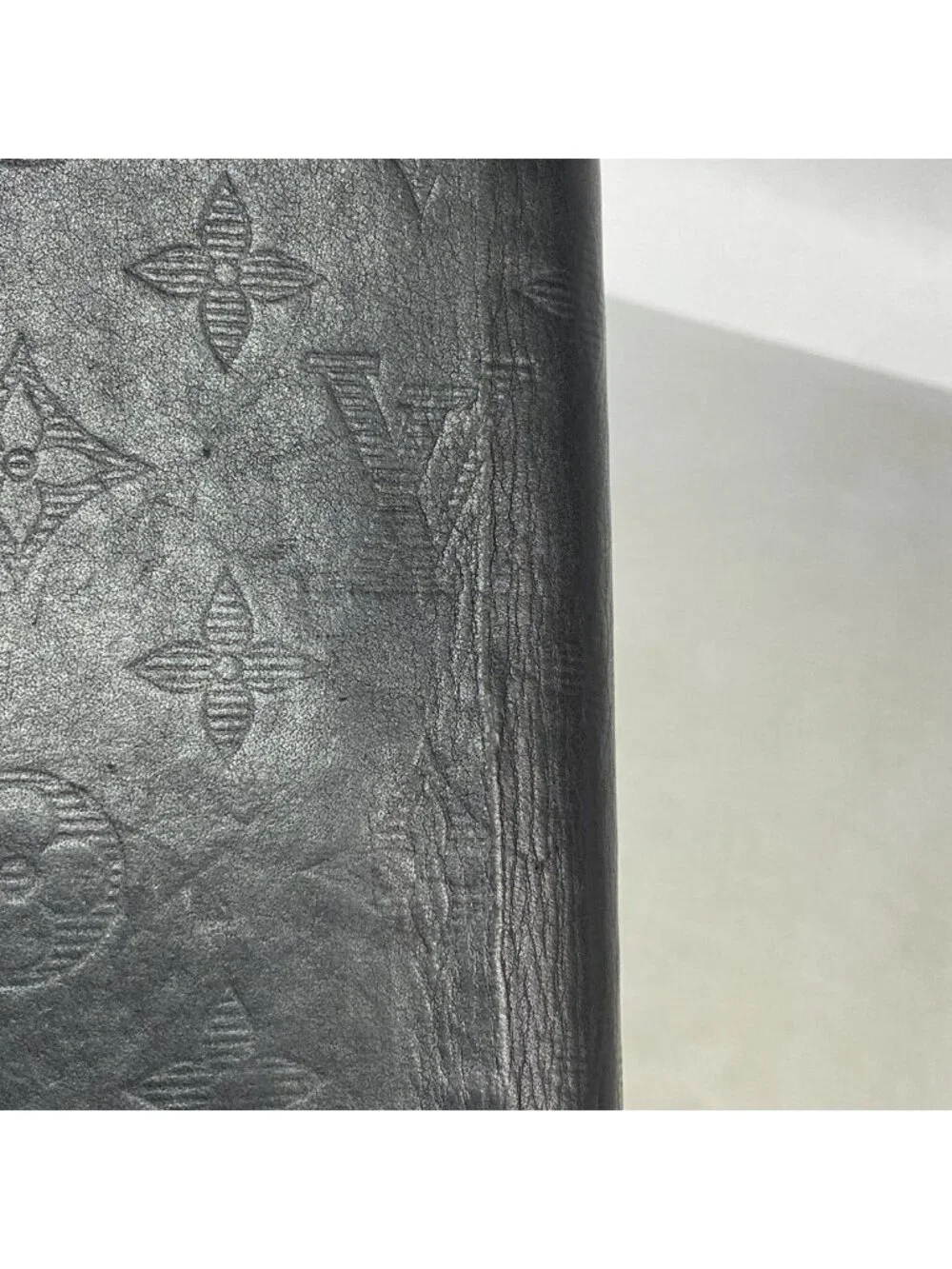 Louis Vuitton Wallet Monogram Shadow Zippy Vertical Black